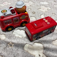 アンパンマン 消防車 バス の画像