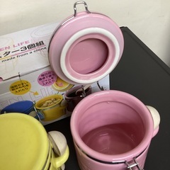 万代店　陶器製　キャニスター　3個セットの画像