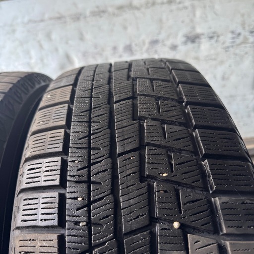 バリ山　YOKOHAMA ヨコハマ　IG60 215/55R17 スタッドレス　タイヤ　2022年製　17インチ