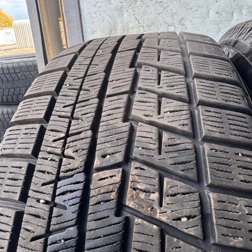 バリ山　YOKOHAMA ヨコハマ　IG60 215/55R17 スタッドレス　タイヤ　2022年製　17インチ