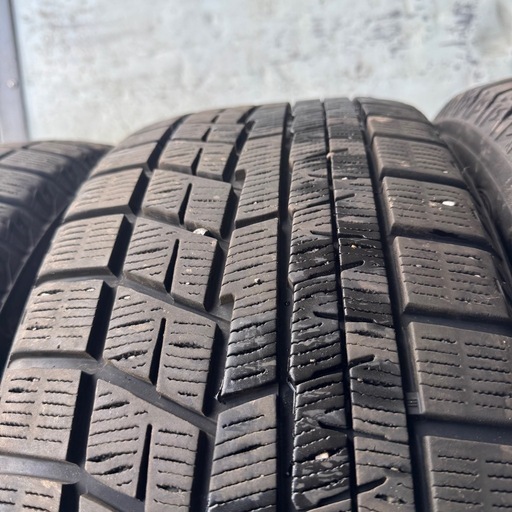 バリ山　YOKOHAMA ヨコハマ　IG60 215/55R17 スタッドレス　タイヤ　2022年製　17インチ