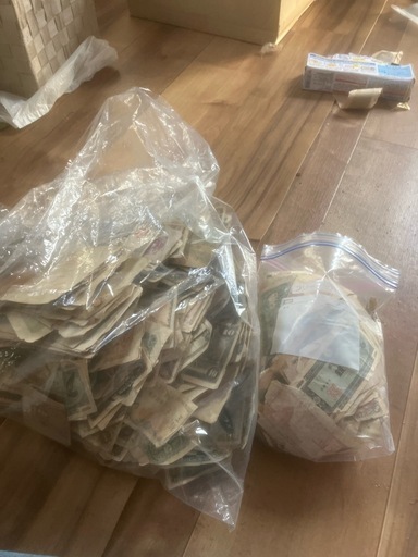 10月31日まで！激レア希少本物古紙幣１０００枚２５０００円