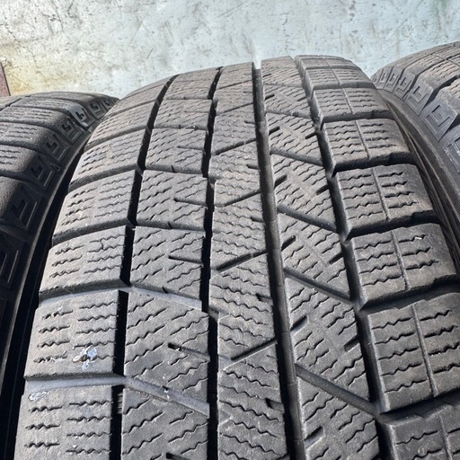バリ山　DUNLOP ダンロップ　WM03 185/60R15 スタッドレス　タイヤ　2022年製　15インチ