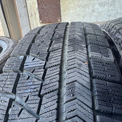 バリ山　BRIDGESTONE ブリヂストン　ブリジストン　VRX 165/65R14 スタッドレス　タイヤ　2020年製　14インチの画像
