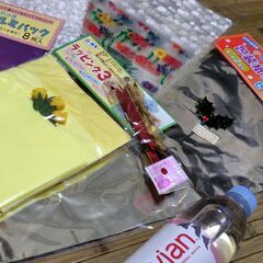 【まだ受付中・送付可能】包装紙 OPP袋 プレゼントの包装紙 色々 セットでお譲りします♪ プレゼントに最適♪ 早い者勝ちです✨✨の画像