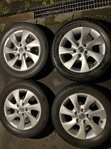 日産　c26セレナ 前期純正ハイウェイスター　　純正16インチアルミ　スタッドレスタイヤセット　すぐに使えます