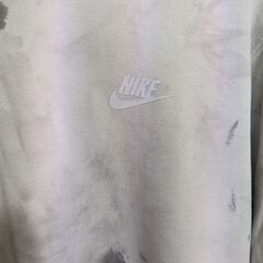 ナイキパーカー　カラー白sizeМの画像