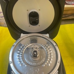 【中古】¥11,800
 日立　5合圧力IH炊飯ジャー 【IJ173】の画像