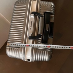 キャリーケース
の画像
