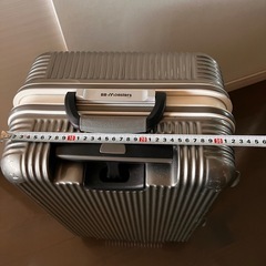 キャリーケース
の画像