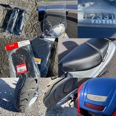 ⭐️アドレスV100後期モデル❗️プラグ・バッテリなど新品交換⭐️シート新品張り替え済み❗️原付二種スクーター⭐️の画像