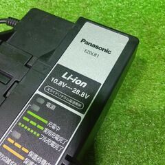 パナソニック EZ0L81 急速充電器【船橋馬込店】【店頭取引限定】【中古】管理番号：ITW1B1NT0MZKの画像
