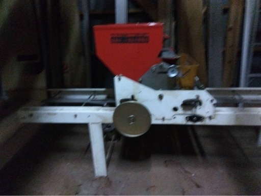 種まき機　播種機　ポット式