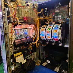 【愛品倶楽部柏店】大都技研 押忍!サラリーマン番長 5号機 AT スロット実機　※メダル機※の画像
