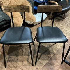 早い者勝ち🚗💨ダイニングセット✨ニトリテーブル幅1200mm奥行き700mm高さ700mmイス幅1000mm奥行き330mm高さ400mmイス幅480mm奥行き510mm高さ740mm茶色•黒の画像