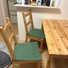 IKEA ダイニングテーブルセットの画像