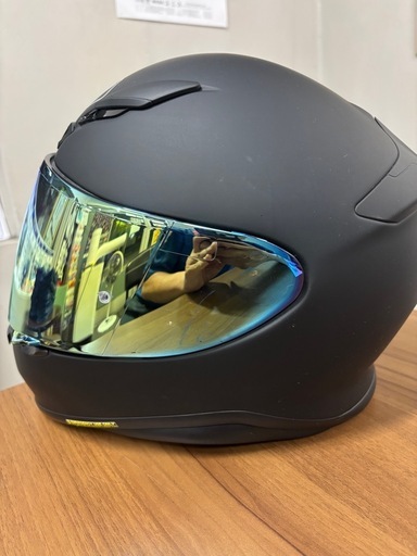 限定値下げ！美品！SHOEI  Z7