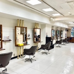 ★スタイリスト募集中★地域で愛される人気サロン⭐︎有休消化率98.5でプライベートも充実！の画像