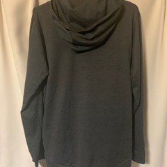 Nike  Drifit フード付き長袖　Mサイズの画像