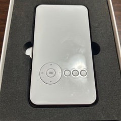KABĒNI（カベーニ）スマホ型プロジェクターの画像