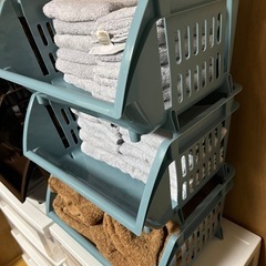 積み立て式衣装ケースの画像