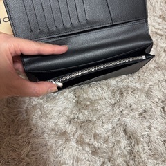 ヴィトン　タイガ　長財布の画像