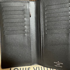 ヴィトン　タイガ　長財布の画像