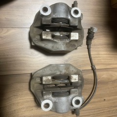 セルシオ30リアブレーキキャリパー 左右セットの画像