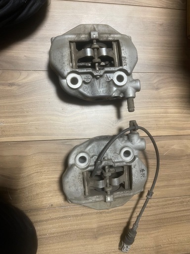 セルシオ30リアブレーキキャリパー 左右セット