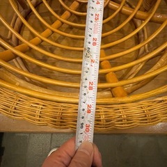 一人用の円形ラタン（籐）製ソファの画像