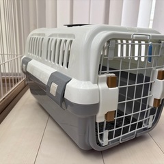 犬用ケージ、クレート、オムツの画像