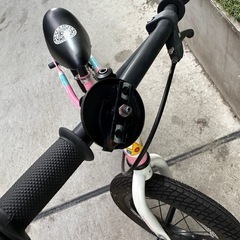 キッズ　ペダルなし自転車の画像