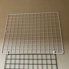 百均のワイヤーネットと小物
達の画像