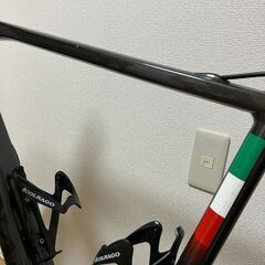 COLNAGO コルナゴ  A1-R 2017年モデル ロードバイク シマノ105　スタンド付きの画像
