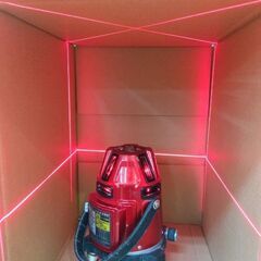 マックス LA-S801 レーザー墨出し器【船橋馬込店】【店頭取引限定】【中古】管理番号：ITZQIJF28KTJの画像