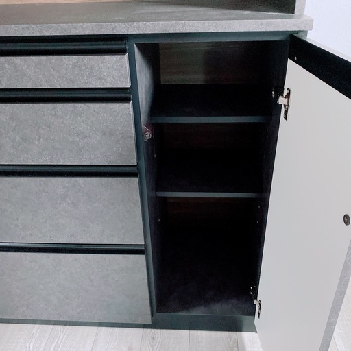 【美品】松田家具 高級食器棚 石目デザイン 日本製 ガバーナ140cm 美品】松田家具 高級食器棚 石目デザイン 日本製 ガバーナ140cm