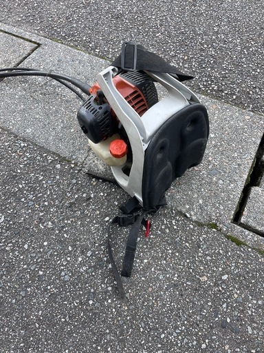 キョウリツ　共立　背負い草刈機