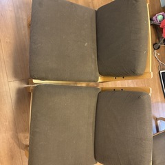 無印　リビングでもダイニングでもソファ　二脚の画像