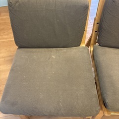 無印　リビングでもダイニングでもソファ　二脚の画像