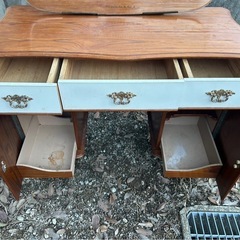 【大阪引き取り限定】アンティーク調ドレッサー✨リメイク・撮影小道具にも◎ の画像