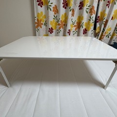 テーブル
の画像