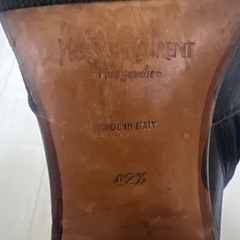 イブサンローラン　ヒールブーツ　の画像