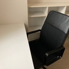 デスク・チェア・本棚  3点セットの画像