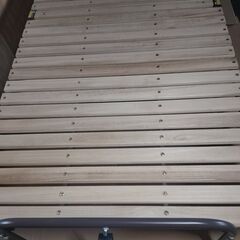 折り畳みベッド シングルベッドの画像