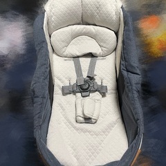 エールべべのベビーカーの画像
