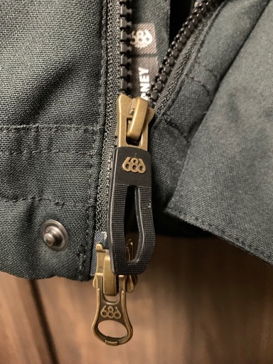 美品686☆sixeightsix☆スノボーウエアMen's M (Ryan Gold) 西 