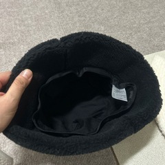 モコモコ帽子の画像