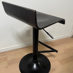 カウンターの椅子の画像