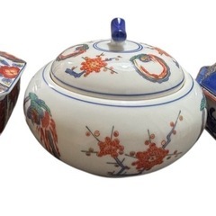 有田焼錦松梅蓋付き小鉢の画像