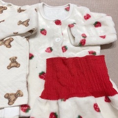 【お取引決定済】女の子長袖パジャマ90サイズ 3点セットの画像
